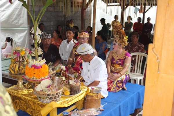 Huwelijk Kadek & Putu