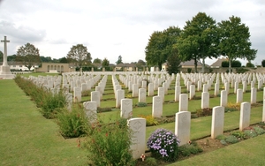 Normandie 2008  Begraafplaats Gemenebest WO II Ranvilles  6
