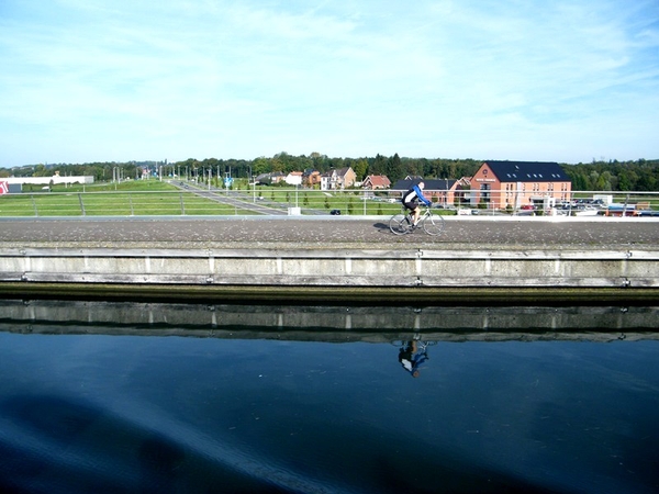 2014_09_28 Rivertours scheepsliften 042