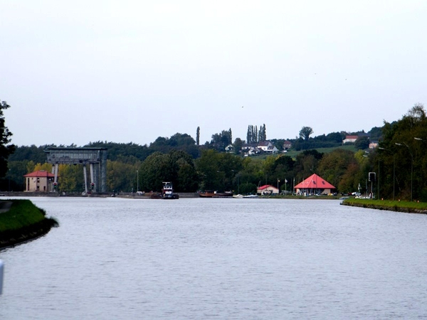 2014_09_28 Rivertours scheepsliften 125