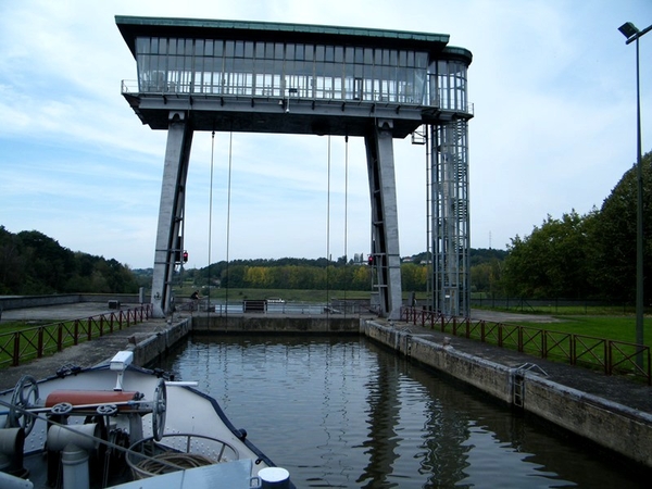 2014_09_28 Rivertours scheepsliften 129