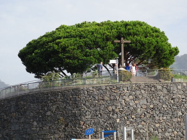 4a Pico dos Barcelos, uitzichtpunt over Funchal _DSC00301