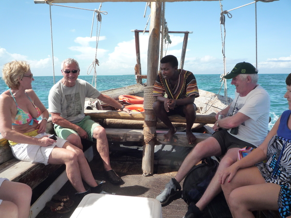 7c Zanzibar, zeilen, snorkelen en BBQ  in Fumba lagune _P1210728