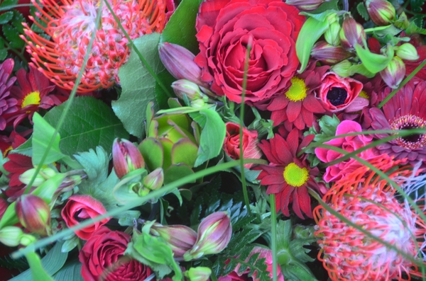 001 MET DE GLIMLACH.....