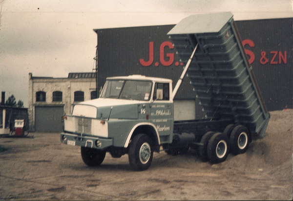 Hanomag Henschel H 261