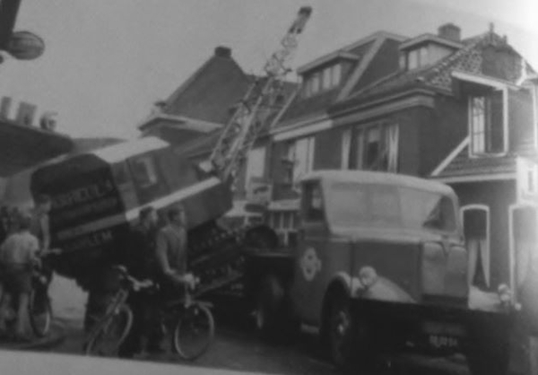 kraan van verheul en vrachtwagen van Buijs.