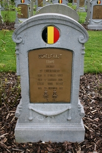 Belgische militaire begraafplaats Oeren 6