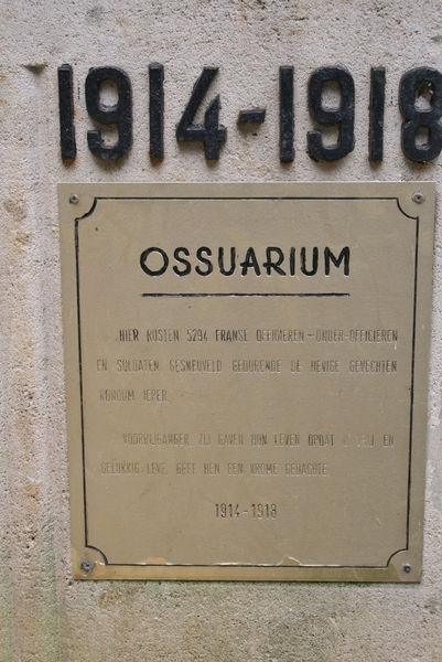 Franse militaire begraafplaats Ossuaire “ Loker 1