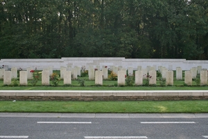 Hyde Park Corner Cemetery Ploegsteert 6