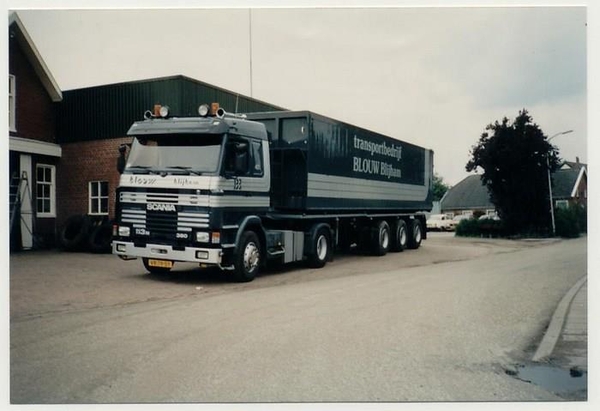 Blouw