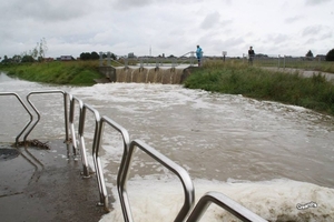 Wateroverlast 27-07-2014 aan het bufferbekken.