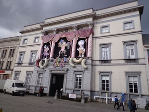 Stadhuis nog in carnavalskleedje :)