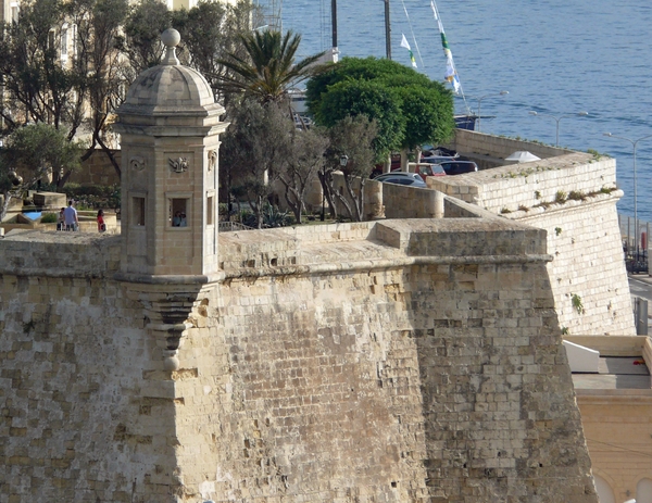 Senglea-002