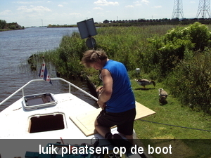 aan het werk op de boot
