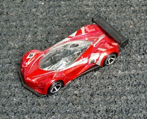 DSCN6237_Hot-Wheels_Mazda-Furai_Dark-Red-body_Silver&White-tampo_