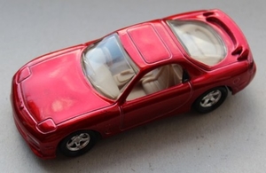 Matchbox_1op43_Mazda-RX7_FD_red_IMG_6564