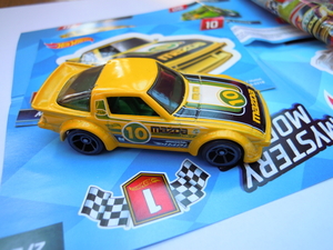 DSCN6915_Hot-Wheels_2018-Mystery-Models_Mazda-RX-7_Yellow_White-G