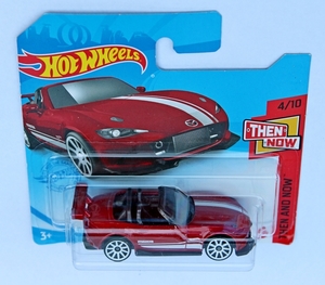 IMG_7242_Hot-Wheels_2015-Mazda-MX-5-Miata_Eunos-Roadster_Met-Red_