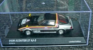 Kyosho_1op43_Mazda-RX-7-sa_silver-black-top_AJ-5_Ultraman-80_UGM-