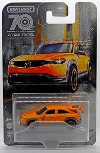 IMG_1197_Matchbox_2021-Mazda-MX-30_Matte-Orange_Matchbox-70-years