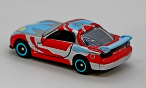 IMG_2145_Tomica_UTR-08_Ultraman_Cerro-Diga-Blaze-Jiede_Mazda-RX-7