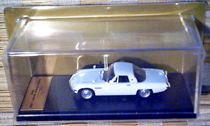 DSCF0091_Hachette-ixo-Premium-X_1op43_1968-Mazda-Cosmo-Sport-L10B