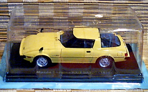 DSCF0089_Hachette-ixo_1op24_1978-Mazda-Savanna-RX-7-SA22C_L-geel_