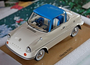 IMG_2207_DNA_1op18_Mazda-R360_wit&blauw_1of320_DNA000006_120e