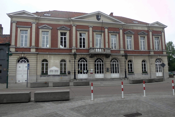 02-Gemeentehuis?