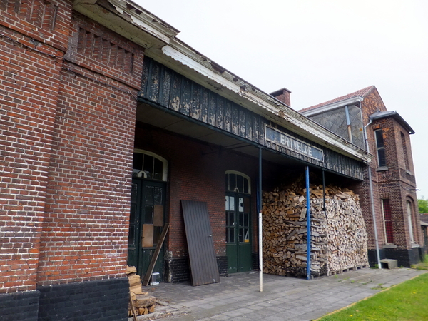 10-oud station Ertvelde...