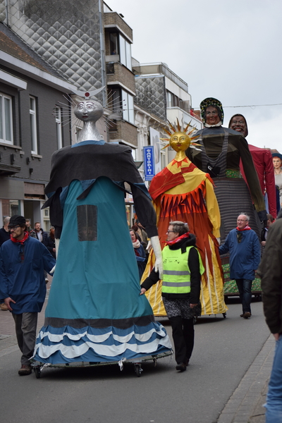 Reuzen op Roeselaarse Carnavalstoet 19-3-2017