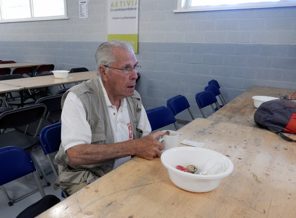 02-Marcel, eerst nog een koffietje....