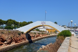 023 Menorca Cal 'n Bosch wandeling naar haventje