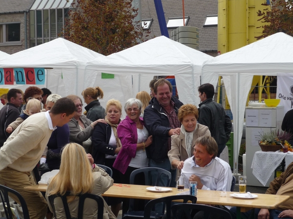 Oppenheimers - Boerenmarkt - Nieuwerkerken