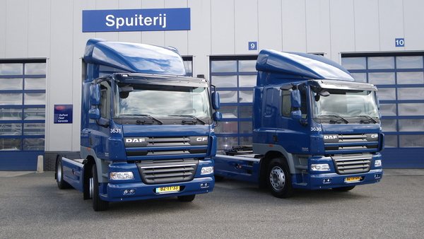 2 X DAF