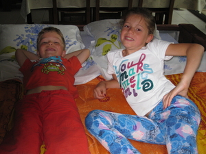 02) Jana & Ruben op 't logeerbed