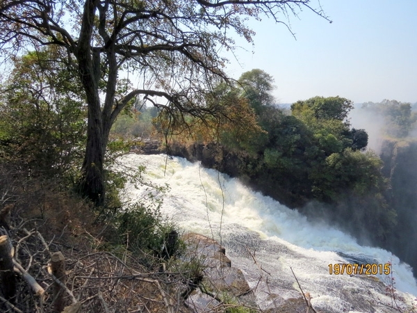 10 Victoria falls Zimbabwe (21)