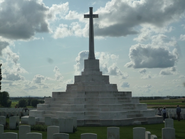 2f Brits oorlogskerkhof Tyne Cot  bij Passendale _P1220422