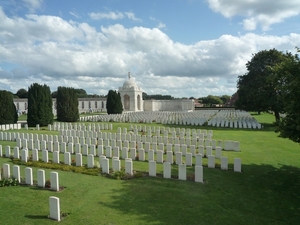 2f Brits oorlogskerkhof Tyne Cot  bij Passendale _P1220423