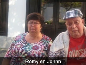 Romy en John aan het pruilen