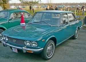 P1410546_2015-12-20_WoW_Toyo-Kogyo_Mazda_1500-Bertone-green_1966-