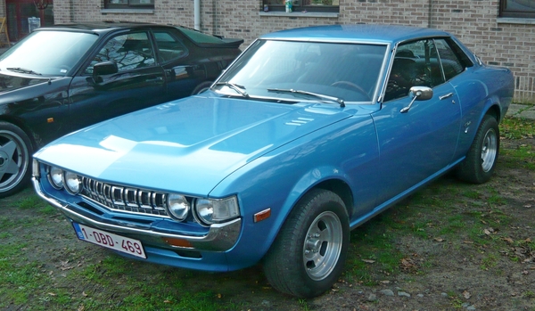 P1410575_2015-12-20_WoW_Toyota_Celica-st_blauw_1-obd-469