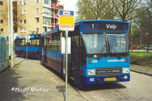 Connexxion 0156+0153, Oosterbeek Stationsplein, 02-05-2001