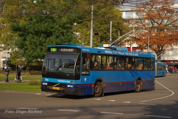 Connexxion 5182, Arnhem Willemsplein, 23-10-2009