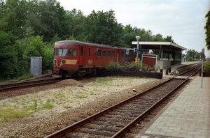 36 bij aankomst in Vroomshoop als trein 8453 op 6 juli 1984