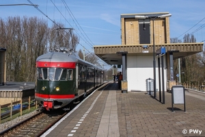 Vlaardingen Oost zoals het nooit meer zal worden... Mat'46 treins