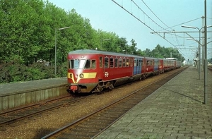 Zevenaar, 5 juli 1984. 3x DE2 96, 81 en 80 als trein 7766 naar Ar