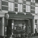 1957 Veenkade 4, caf 't Pleintje (eigenaar N.B. Verhoeven)
