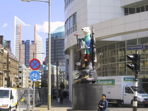 Beeld Stadhuis 19-08-2003