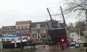 Zo de sluis is vol. ? bij Leidschendam Sluis.